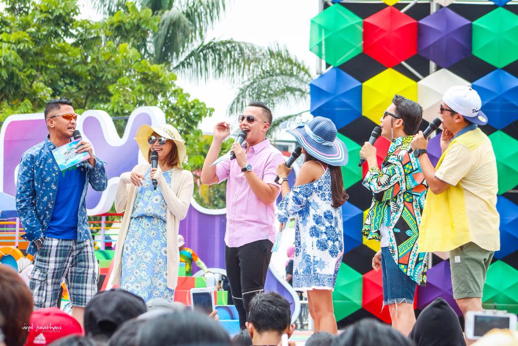 AboutAdhissy's tweet photo. Gapapa ka ga dapet host ter inbox juga.. Kaka tetep yang terbaik😻 Semangat terus kaa💪💪 @dhikacungkring http://t.co/KtofliPjzi