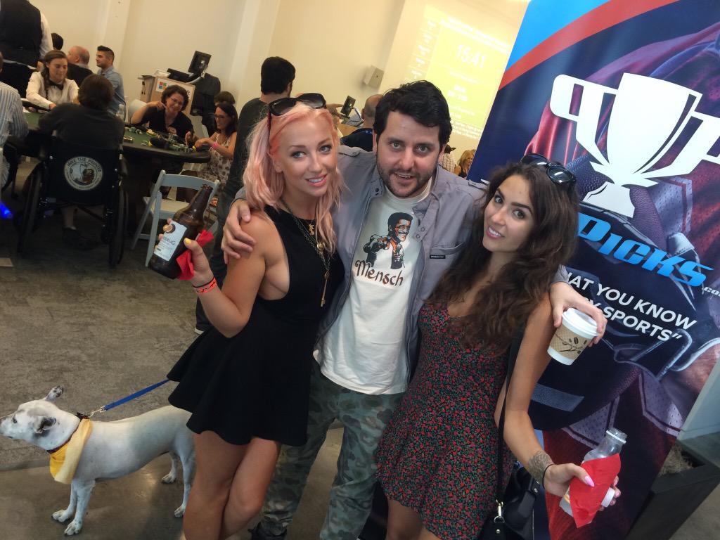propicks's tweet photo. We're a proud sponsor of @PeaceFundPoker's #celebrity #charity #poker tourney.
Good luck to our friend @bengleib! http://t.co/zrjpj5TE3z