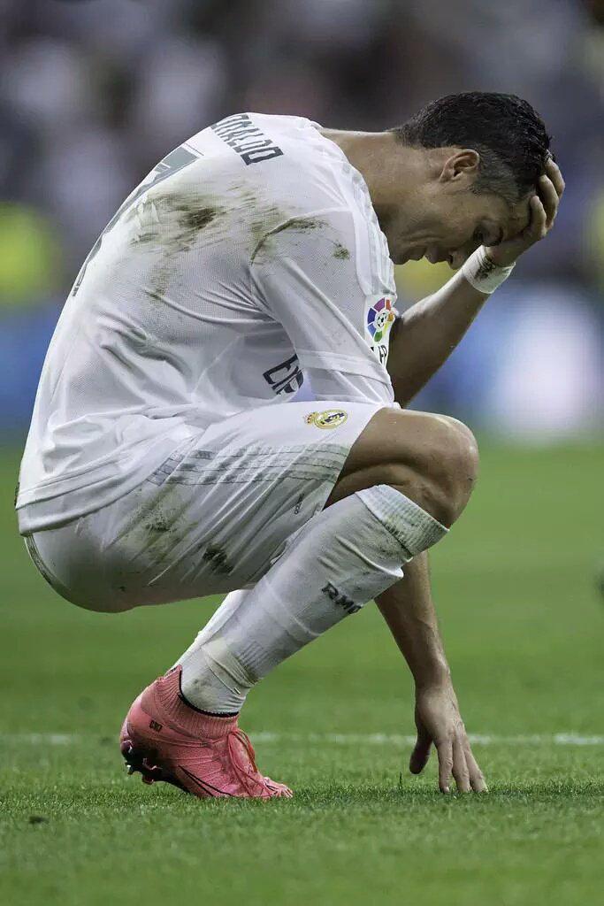 ReinoMadridista's tweet photo. Porque en las buenas te quiero pero en las malas te amo @realmadrid http://t.co/IyWfAuNRd7