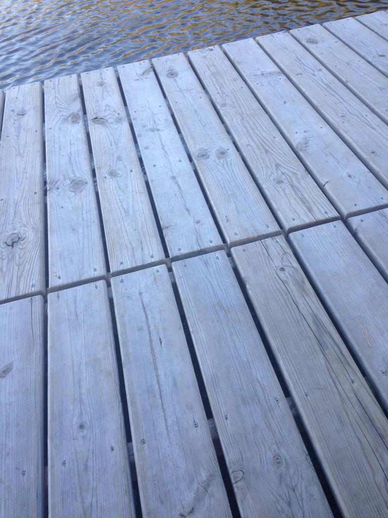 SkylarGarland's tweet image. Sittin' on the dock of the baaaay, thinkin' bout how easy my phone could fall between these boards #GoingBackInside