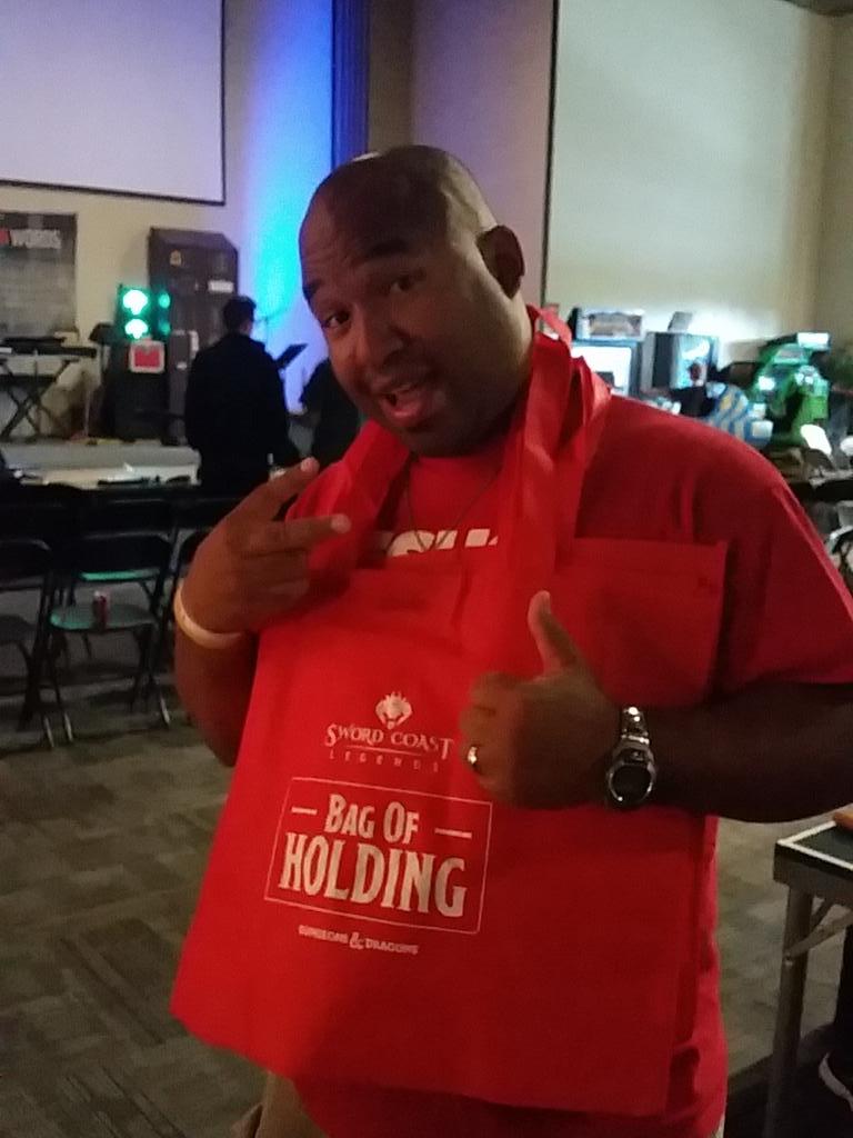 GDOCunited's tweet photo. Hey GDOCers find Pastor Rob and answer a question to win a legendary Bag of Holding! #WhileSuppliesLast #GDOCturns3 http://t.co/pd7wwKBlCU