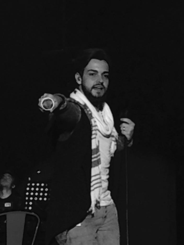 Ne_Ilaria's tweet photo. #VSLIVE2015 #DiciottesimaTappa #Anela #Sardegna #ValerioScanu http://t.co/F4MYH6oAeO