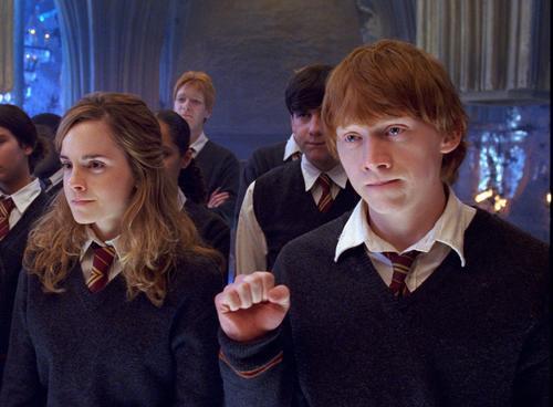 explicandootp's tweet photo. "TOP MELHORES OTP's."

#10 - RONY E HERMIONE (HARRY POTTER) http://t.co/9ettrLr13d