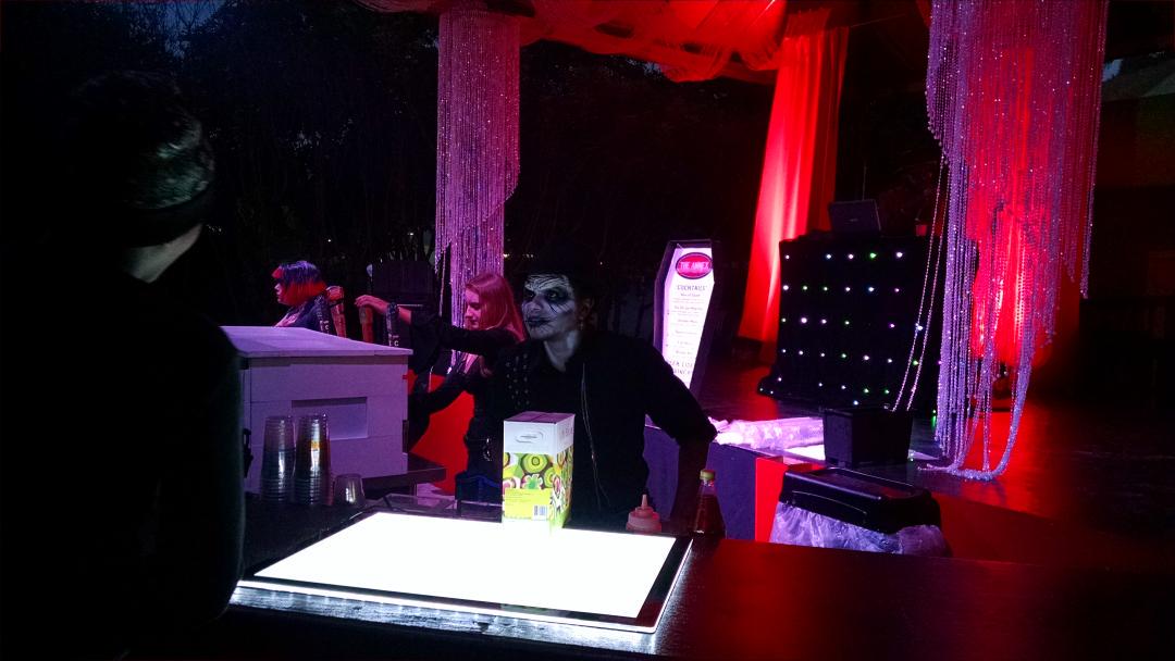 buzzsawtony's tweet photo. Kings Dominion Haunt
 The Annex bar http://t.co/he3QCpbfpF