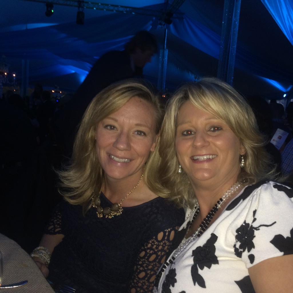 GoRhondaHartman's tweet photo. Raising awareness for Multiple Sclerosis at the #crystalboots fundraiser! http://t.co/VWQ5xQFHaN