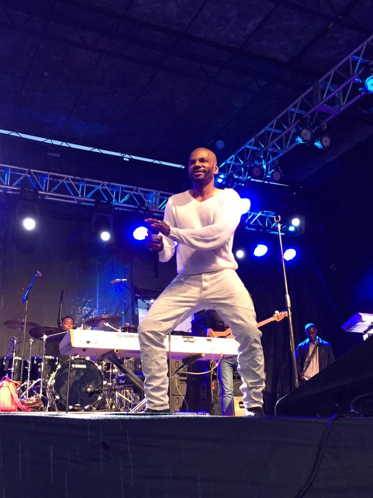 AwakeningWS's tweet image. It has been an awesome day so far! Here's @kirkfranklin crushing it!!