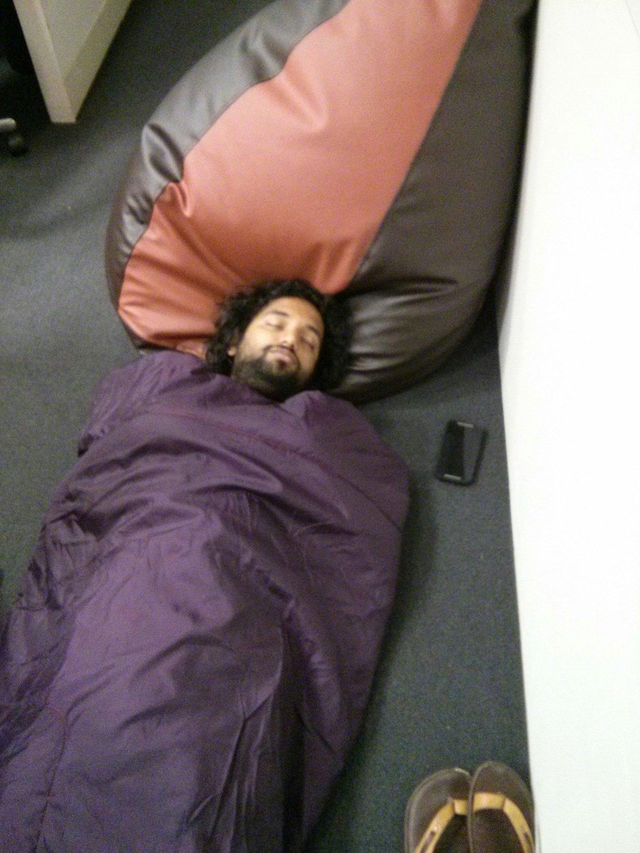 rdsoze's tweet image. Burning the midnight oil at #OlaApiHack with @Kenneth @nievU @mksunda01