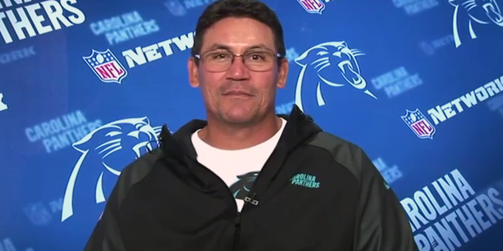 CP3lkKwXAAArsJW.png:large