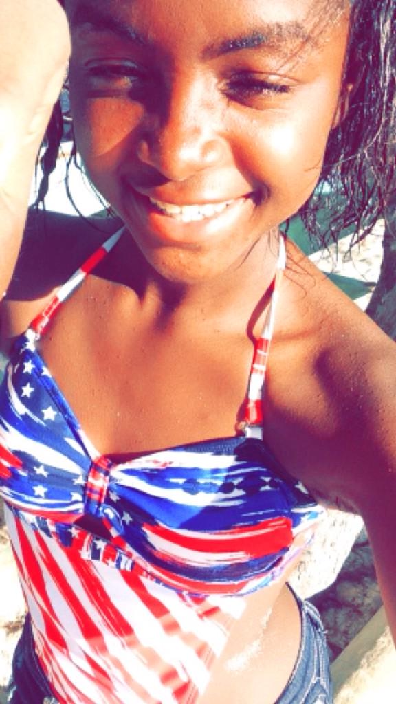 _PrettyyShawtyy's tweet photo. Beach day🌴💦😻 http://t.co/I9GLuyE4wI