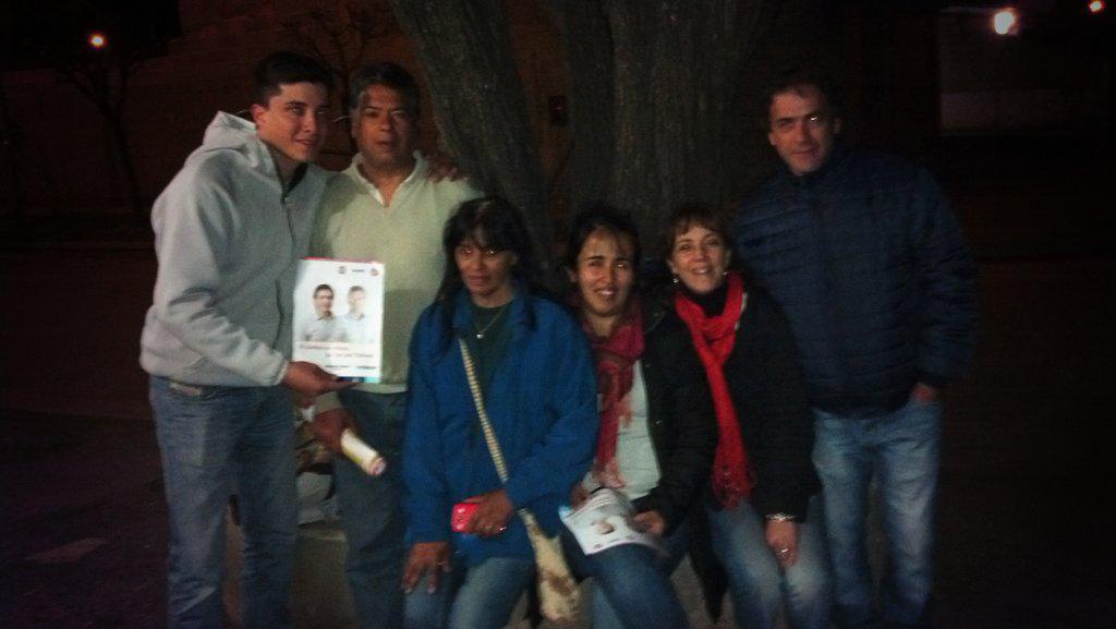 crosty2009's tweet photo. Caminando!!! caminando...#JuntosPorTotoral #ChebleIntendente acercando las propuestas http://t.co/qMxApNEBJM
