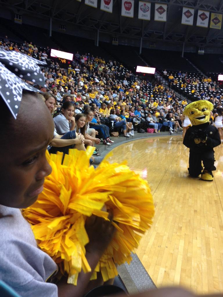 TheChantelyLace's tweet photo. @Wu_Shock, Wu ❤️’s you baby! 😂 #watchus http://t.co/FUVWn1WO1n