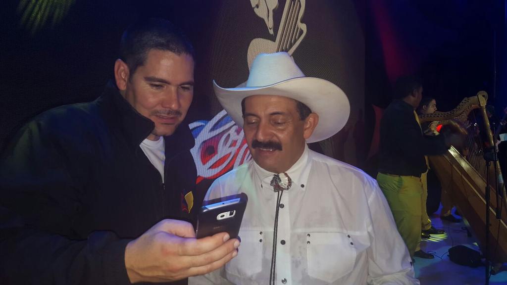 vwinstonv's tweet photo. @El_Cantaclaro  #CorazonLlaneroCojedes 😆 http://t.co/fDw0pE7HSB