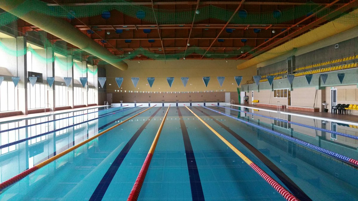 SportsAndrews's tweet photo. The Olympic pool we will be using this week as part of our training regime. http://t.co/AayQJAnxJh