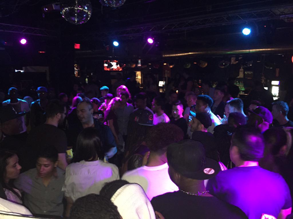 vjuanallure's tweet photo. #CONTROVERSYBOSTON #VOGUESATURDAYS #ELITEBEATZ @Athenakhan @BEGBICK http://t.co/UVQK4pEriG