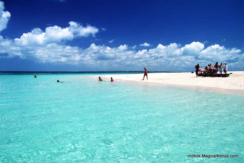ZiaraGroup's tweet photo. Happy #WorldTourismDay...which is your favourite destination in Kenya? #TwendeZiaraKenya Indulge, Experience, Explore http://t.co/BXIHVxPRSO