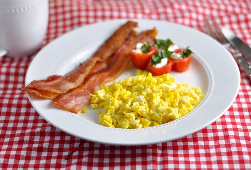 ModLowCarb's tweet image. Simple + delicious = #lowcarb #butter #eggs. Brunch anyone? #keto #lchf #glutenfree #RECIPE: bit.ly/1FArgNp