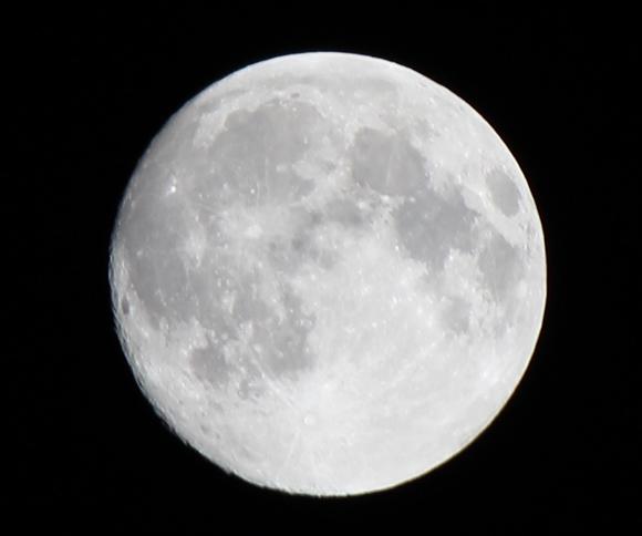 今夜は中秋の名月 素晴らしく美しい満月の画像ツイートまとめ 明日はスーパームーン Togetter 今夜は中秋の名月 素晴らしく美しい満月の画像ツイートまとめ 明日はスーパームーン Togetter