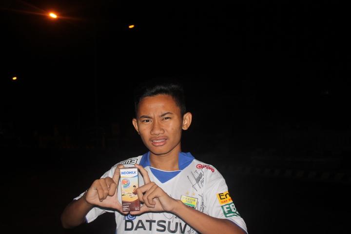 afif4netima's tweet photo. @persib #indomilklovepersib http://t.co/ZnBe0Ck3x3