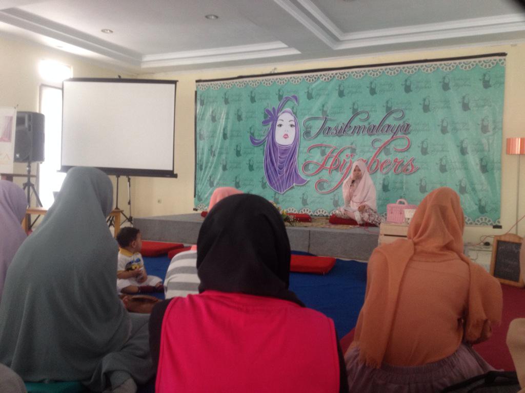 Assalamualaikum. Yu seera merapat ke acara pengajian kami.. ditunggu ya :)