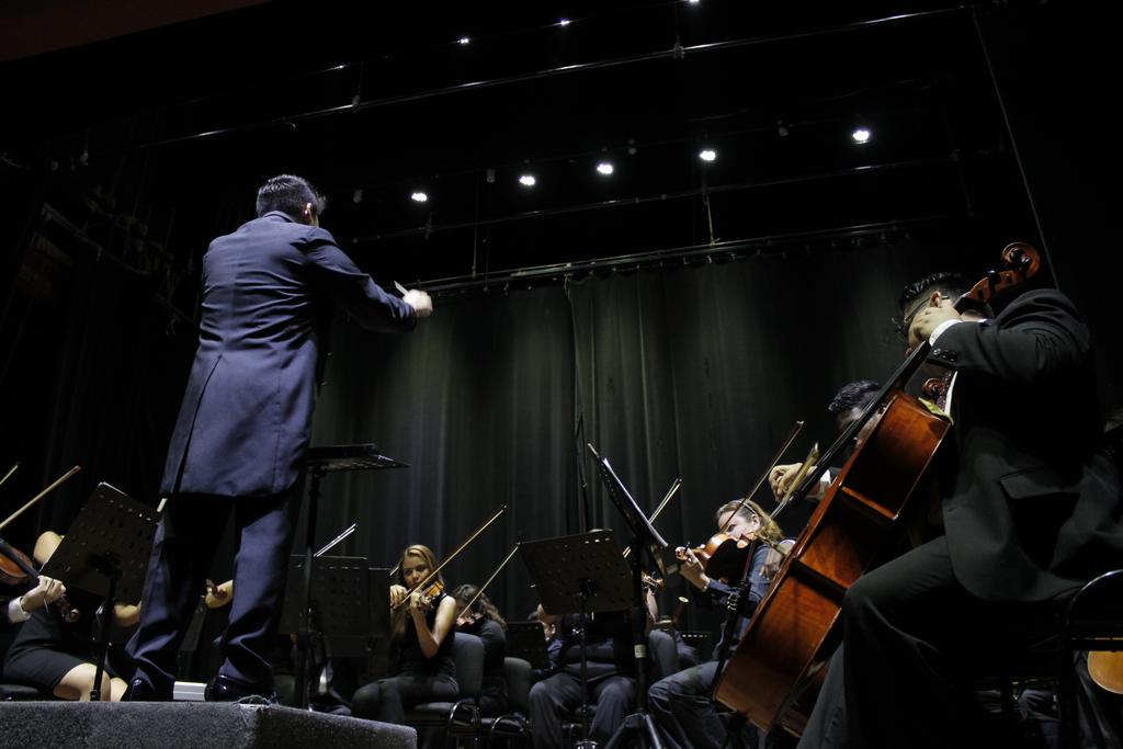 CulturaCampeche's tweet photo. ¡Imágenes de la #Oscam hoy en el Teatro Juan de la Cabada! 

#Culturaparatodos http://t.co/O6wfA42zXq