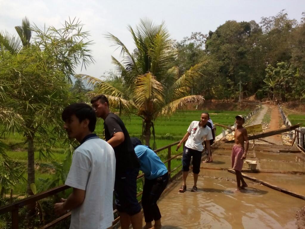 Hallo selamat pagi... Laskar Sipil Masuk Desa lagi pengabdian desa di Desa Purwogondo nih 😊