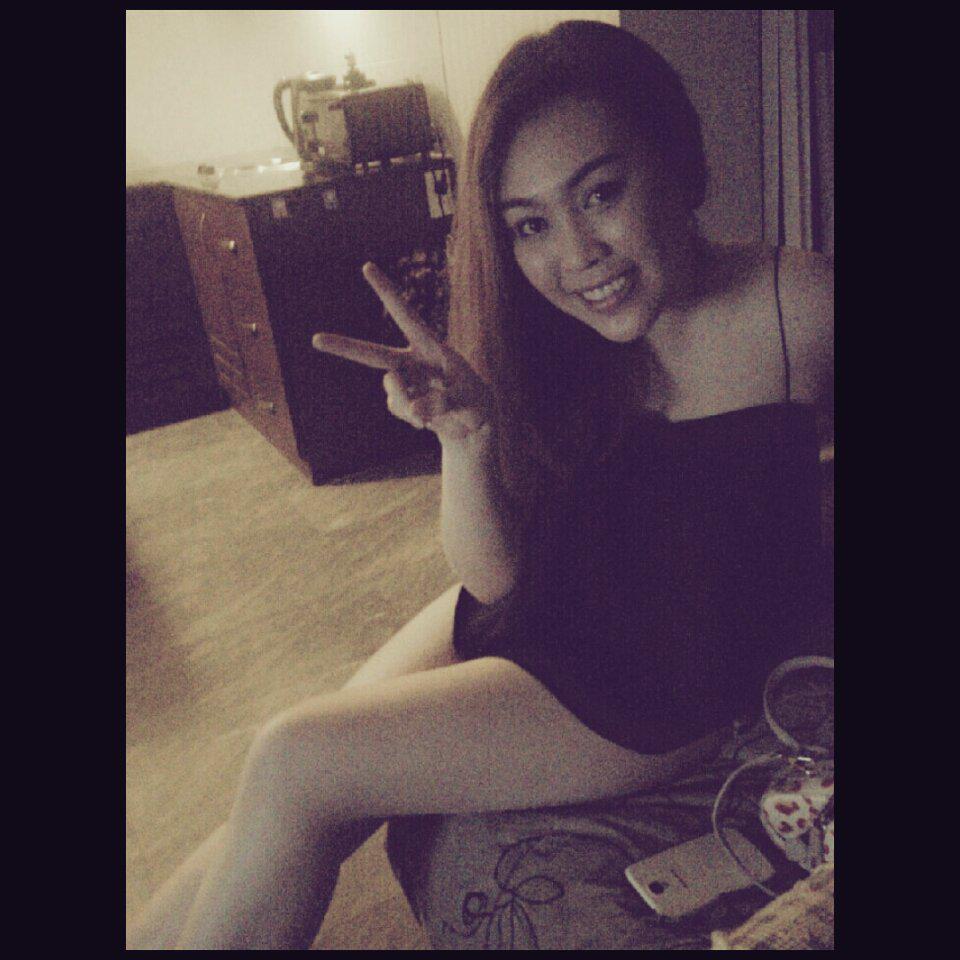 nobpana's tweet photo. All night long 😊🍺🐰 http://t.co/OTisfijNj4