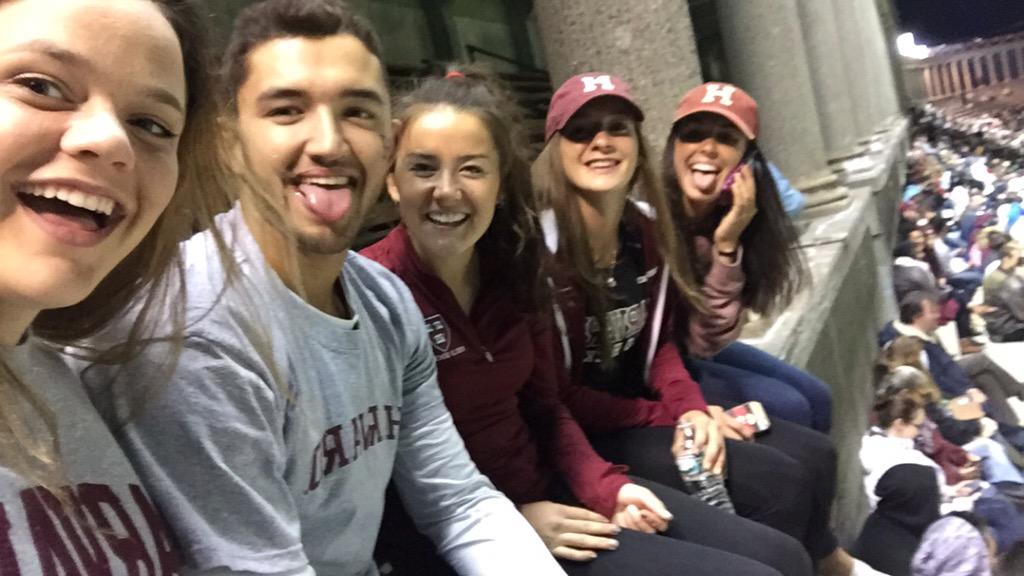 oliviaaallin's tweet photo. #HarvardBrown http://t.co/j2FmyBV2lk