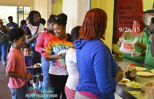 STLissues's tweet photo. What #COMMUNITY looks like: Today @HandsUpUnited’s monthly #BooksAndBreakfast prog. #STL #FergusonForward @STLChange http://t.co/956F6PmFem