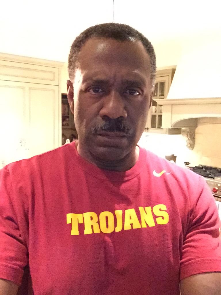 abc7marc's tweet photo. Halftime game face.  #itsnotover #USCvsASU  #FightOn http://t.co/WIW9Z03h7a