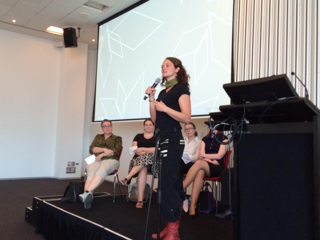 RosGleadow's tweet image. Sarah Brooker @scienceinpublic  first up at the careers forum #SciComm  #combio2015