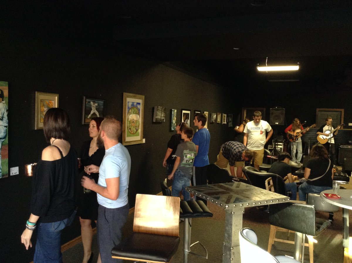JoplinRAC's tweet photo. A great time was had by all at "Art In The Ballpark" tonight! #JoplinArts #JoplinBlasters http://t.co/N1MMKVwzXX
