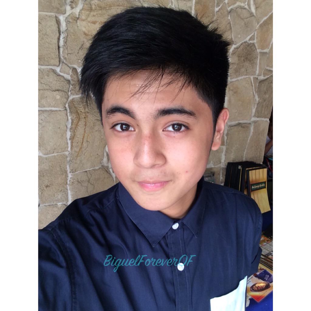 BiguelForeverOF's tweet photo. Selfie 😍 http://t.co/Wla2kUt7mo