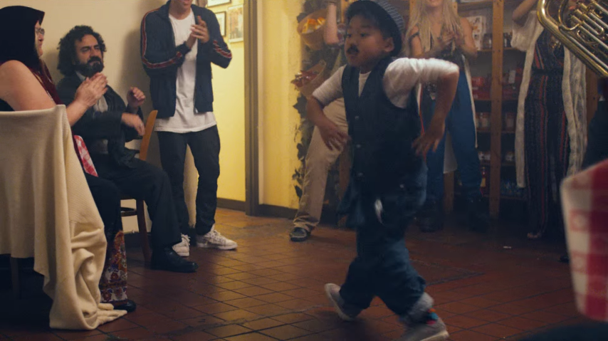 LDJsC's tweet photo. ♫ Too original fi dem pawdie ♫ Le dernier clip de #MajorLazer est là : http://t.co/KcpKXT3AFz #toooriginal http://t.co/gb7fL5Vg6Q