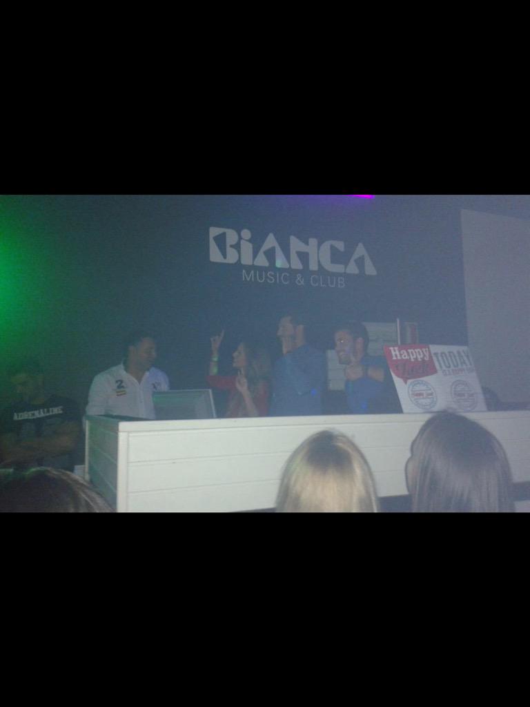 Cf_Sr_Lombardos's tweet photo. Ayer en Bianca 😍😍😍 @megancasas1 @Manu_LB_ http://t.co/U4VPMssu3q