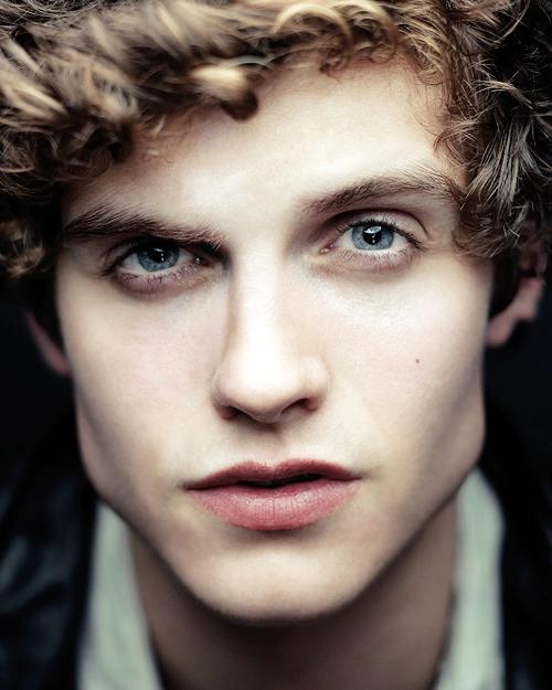pooh_twt_'s tweet photo. TBH, His eyes are brighter than my future!! ✨✨😚
#BringBackIsaac #IsaacLahey http://t.co/OjpsUm225j