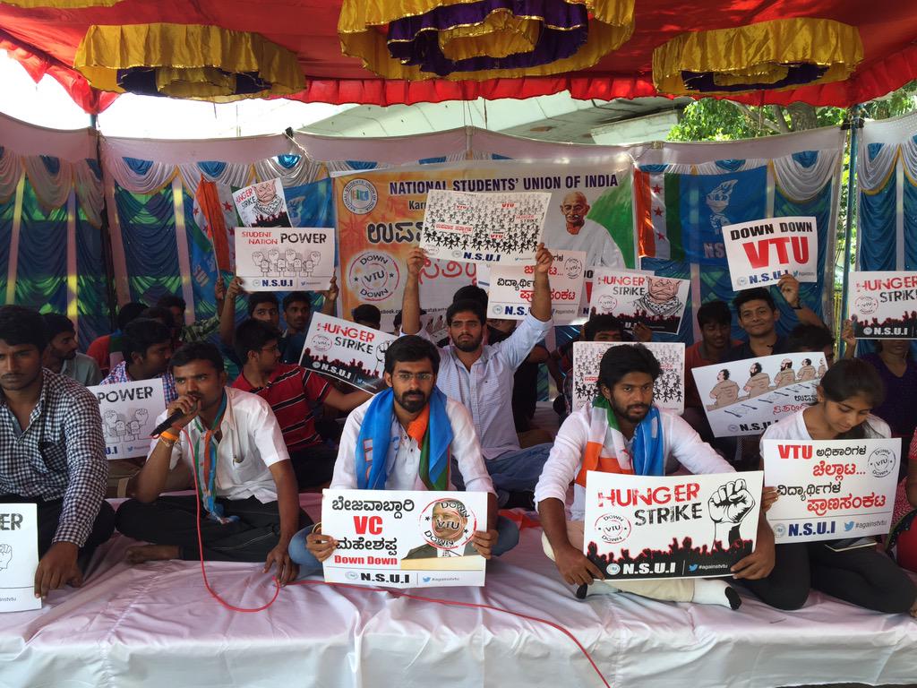 Jaysinghinc's tweet photo. Hunger strike #againstvtu in Bangalore http://t.co/bTJs5A63Is