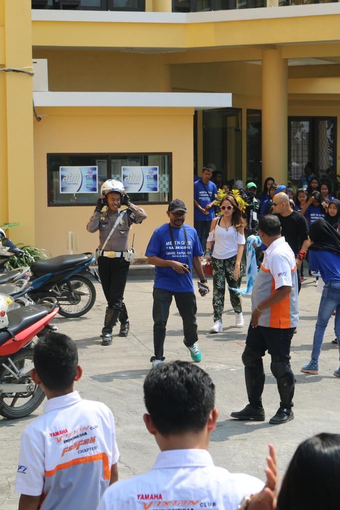 Ind_interisti's tweet photo. penjemputan #salshabillaadr *Fakfak-Papua Barat . #MnGSeruSalshaAtPapua #cewekmaticcommunity #YVCIFK #YKFC http://t.co/aIxCz6s59a