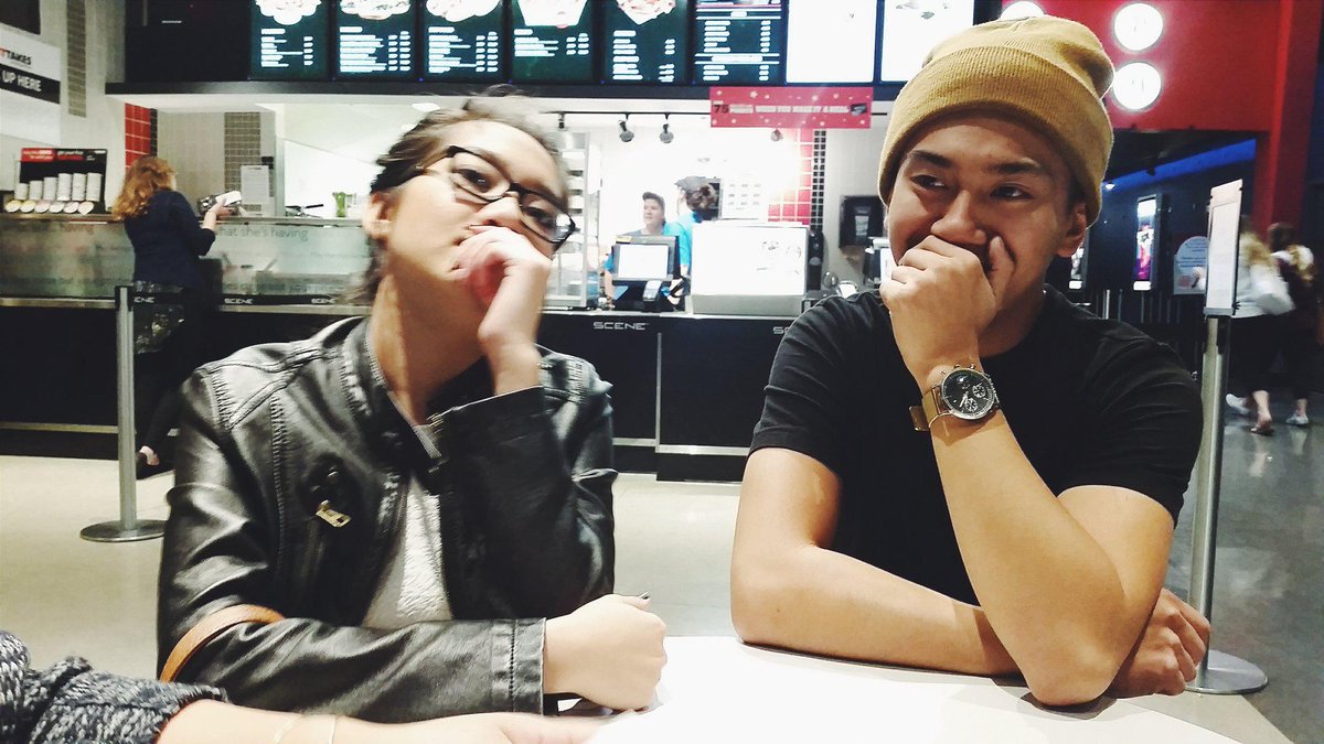 bernaxt's tweet image. third wheelin at its finest @trizziahalle @chelsyarielle #embarrassingaf lol