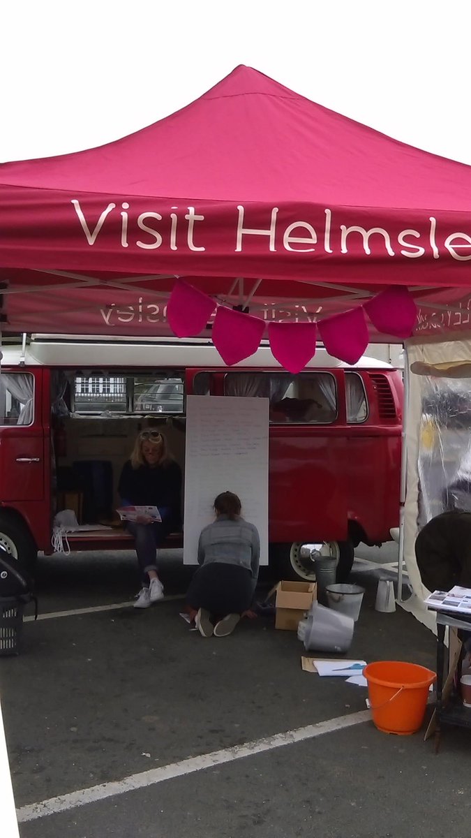 HelmsleyOOT's tweet photo. Thanks to HIB for the fab gazebo. Festival underway. Whoa http://t.co/1kk0AKM9aD