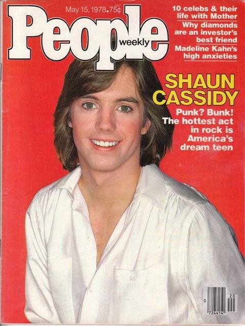 27/9 B-days: Former teen-idol Shaun Cassidy and........you?
Happy Birthday!! 