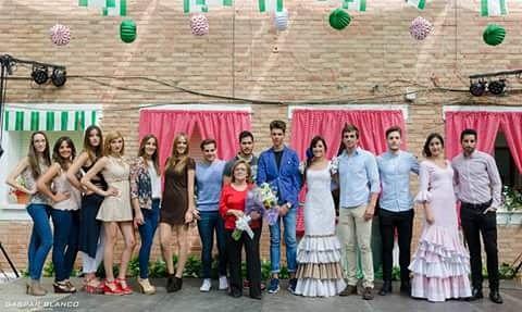 Gracias a Gaspar Blanco por ese gran desfile que organizó en la Casa de Andalucia y a la diseñadora por su trabajo.