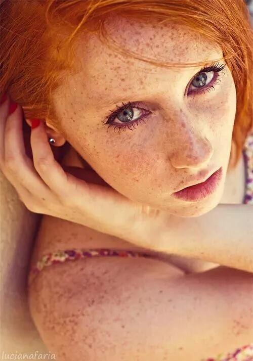 TheGifsFiles's tweet photo. #Redhead #Angel #Face
#OlympianGoddesses 
@Swt_Red http://t.co/kU8tewQQ9j
