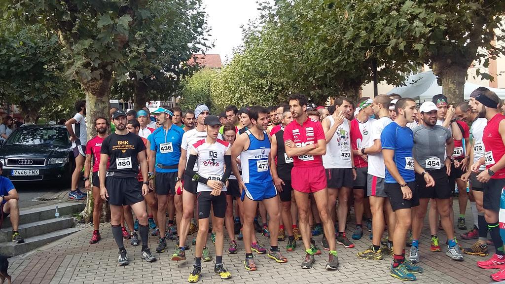 iPatxi's tweet photo. Mendi martxak, bizikleta lasterketa eta mendi trail pare bat gaur Tragarango Zugaztietan. Bizkaia Kopa Trail
#xaker http://t.co/eXTpraUwKk