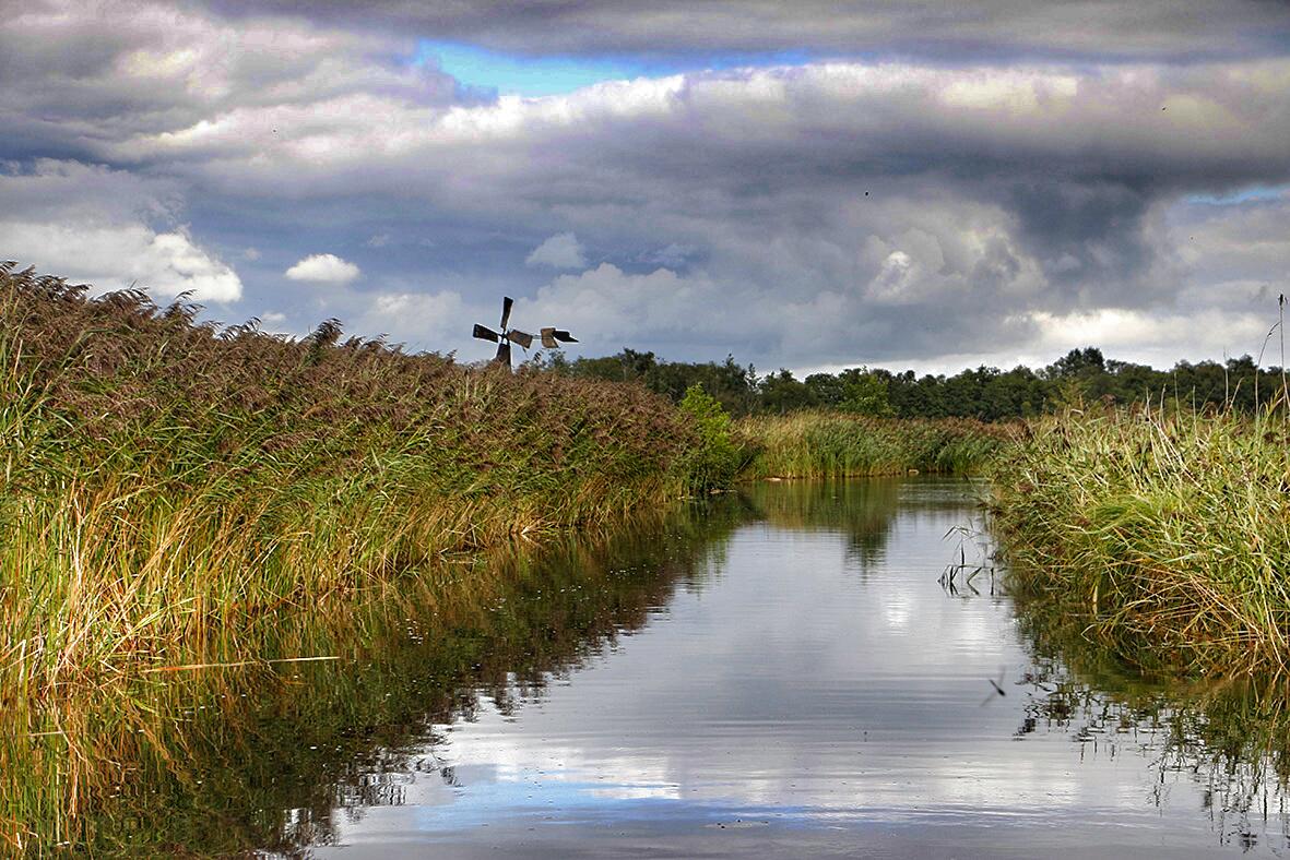 Kijk ns hoe prachtig het hier is. Ook gaan? Lees mn blog bit.ly/1MN4hBk
#nederland #photography #visitholland
