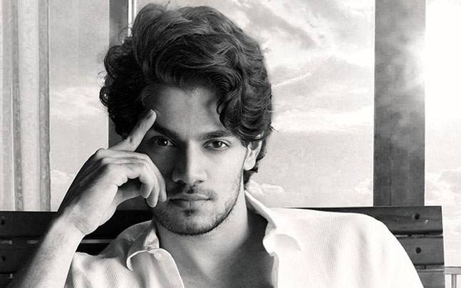 etimes's tweet photo. #WeLoveSoorajPancholi trending on No.1. Retweet if you totally loved him in #Hero. http://t.co/nT7E0NE73i