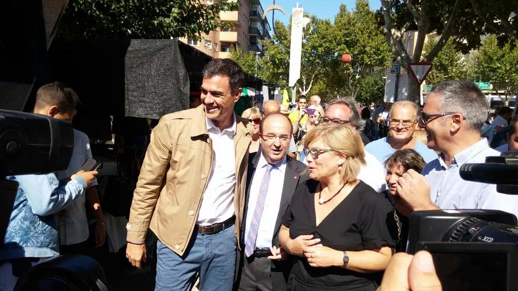 marisaparrilla's tweet photo. Cataluña tierra de acogida. Una sociedad plural e intercultural #EstimoCat Si a la Convivencia #iceta27s http://t.co/AC3H0eMAK4