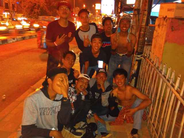 GD.Ramanda ngeramaikan partynya <a href="/PasukanTede/">IG: PasukanTede</a>