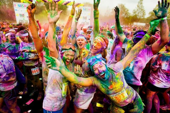 ilrossoPuerto's tweet photo. Menuda fiesta hay liada en #TheColorRun by Desigual junto a #IlRossoPuerto ¡#Running y diversión por todo lo alto! http://t.co/zwhqKSO4Xf