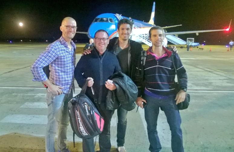 MVassalloA's tweet photo. Seguimos recorriendo el país apostando al Desarrollo #TenisFederal en Chaco. Siempre es lindo volar en @Aerolineas_AR http://t.co/47VGtVdoml