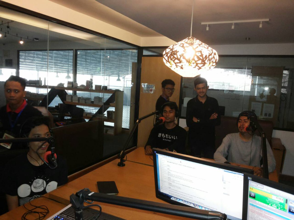 975PLAYFM PALEMBANG tweet media